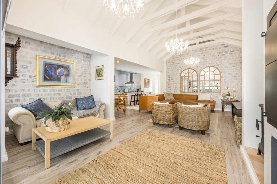 3 Bedroom Property for Sale in Jakarandas Western Cape